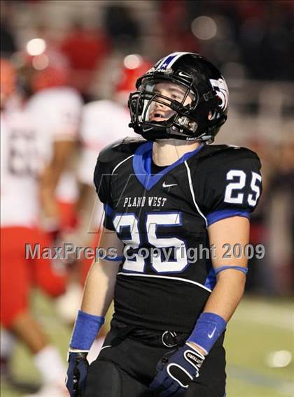 Thumbnail 1 in Plano West vs. Cedar Hill (Texas Bi-District Playoffs) photogallery.