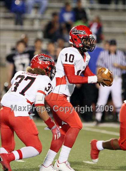 Thumbnail 1 in Plano West vs. Cedar Hill (Texas Bi-District Playoffs) photogallery.