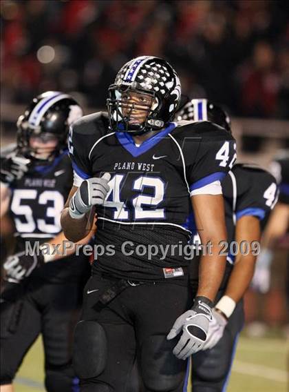 Thumbnail 2 in Plano West vs. Cedar Hill (Texas Bi-District Playoffs) photogallery.