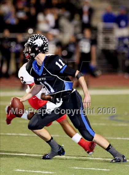 Thumbnail 2 in Plano West vs. Cedar Hill (Texas Bi-District Playoffs) photogallery.