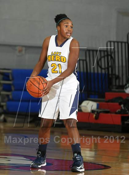 Thumbnail 1 in Rosemenot vs. Elk Grove (Cordova Tournament) photogallery.