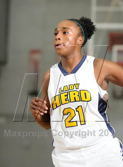 Thumbnail 3 in Rosemenot vs. Elk Grove (Cordova Tournament) photogallery.