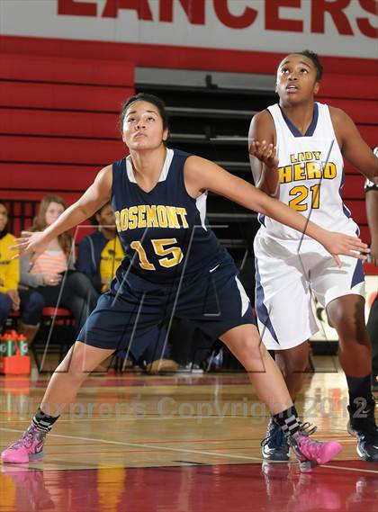 Thumbnail 1 in Rosemenot vs. Elk Grove (Cordova Tournament) photogallery.