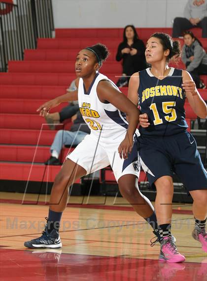 Thumbnail 3 in Rosemenot vs. Elk Grove (Cordova Tournament) photogallery.
