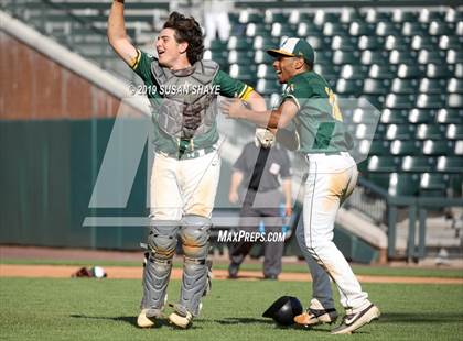 Thumbnail 3 in Medway vs. Taconic (MIAA Division 3 Final) photogallery.
