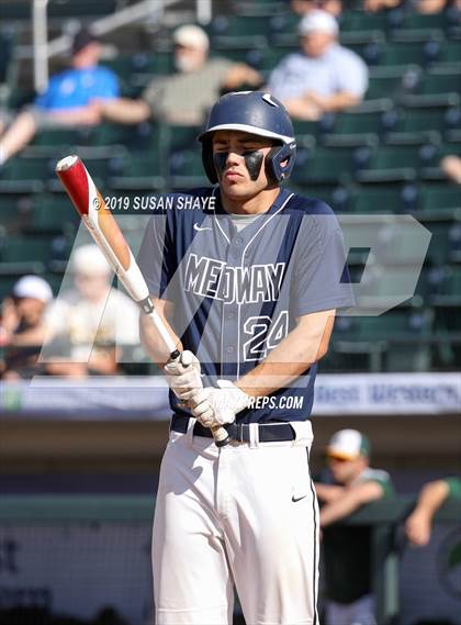 Thumbnail 2 in Medway vs. Taconic (MIAA Division 3 Final) photogallery.