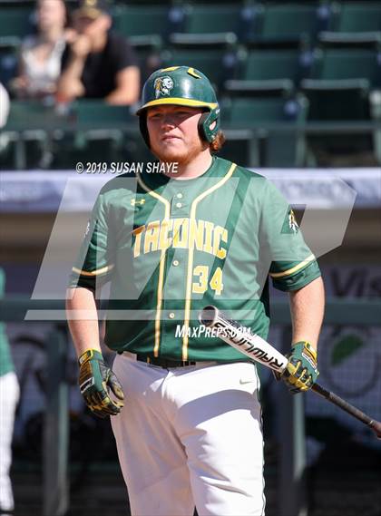 Thumbnail 1 in Medway vs. Taconic (MIAA Division 3 Final) photogallery.