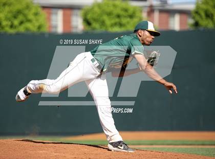 Thumbnail 1 in Medway vs. Taconic (MIAA Division 3 Final) photogallery.