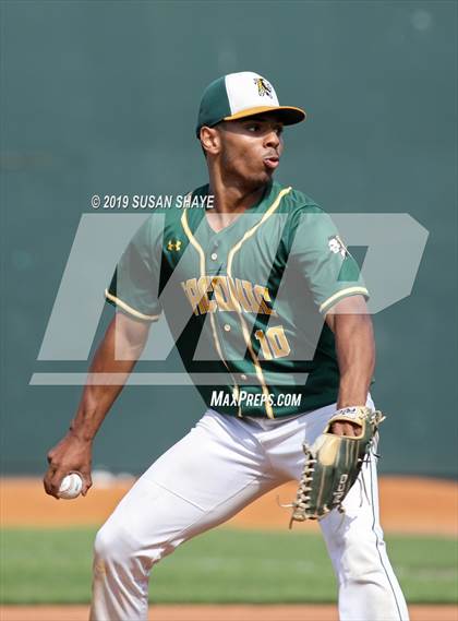 Thumbnail 3 in Medway vs. Taconic (MIAA Division 3 Final) photogallery.
