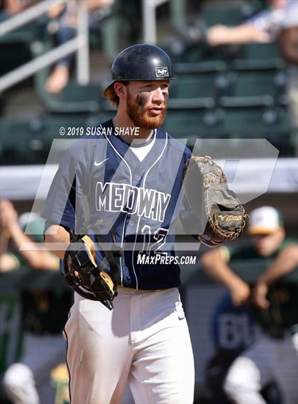 Thumbnail 3 in Medway vs. Taconic (MIAA Division 3 Final) photogallery.