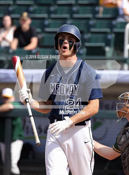 Thumbnail 3 in Medway vs. Taconic (MIAA Division 3 Final) photogallery.