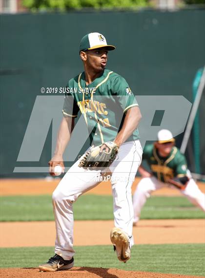 Thumbnail 3 in Medway vs. Taconic (MIAA Division 3 Final) photogallery.