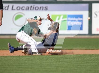 Thumbnail 3 in Medway vs. Taconic (MIAA Division 3 Final) photogallery.