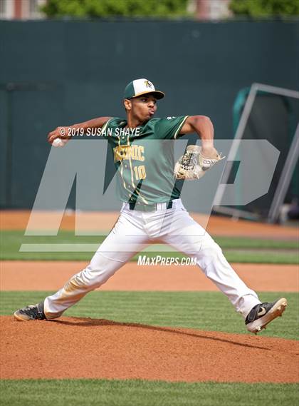 Thumbnail 3 in Medway vs. Taconic (MIAA Division 3 Final) photogallery.