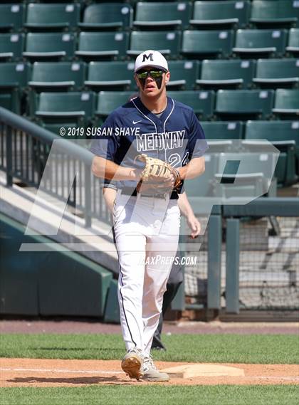 Thumbnail 3 in Medway vs. Taconic (MIAA Division 3 Final) photogallery.