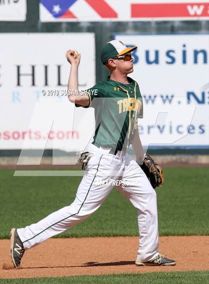 Thumbnail 2 in Medway vs. Taconic (MIAA Division 3 Final) photogallery.