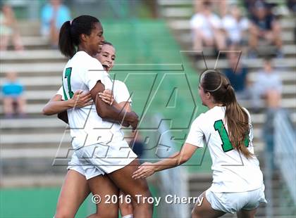 Thumbnail 3 in Weddington vs. Hickory Ridge (NCHSAA 3A 4th Round) photogallery.