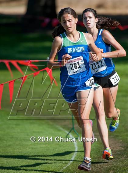 Thumbnail 1 in Stanford Invitational Girls 5K Division 3-5 Race photogallery.