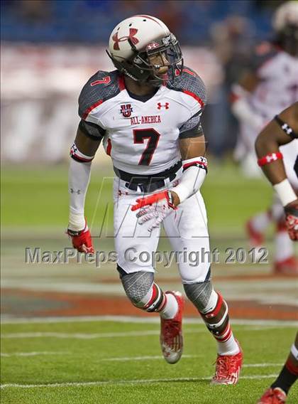 Thumbnail 3 in Under Armour All-American Game photogallery.