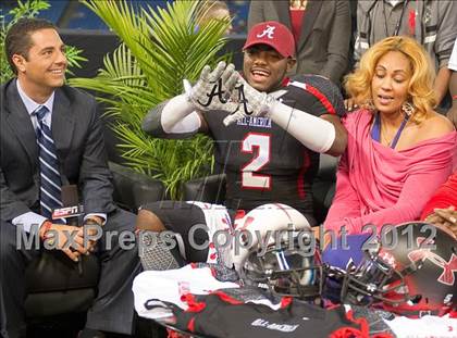 Thumbnail 1 in Under Armour All-American Game photogallery.