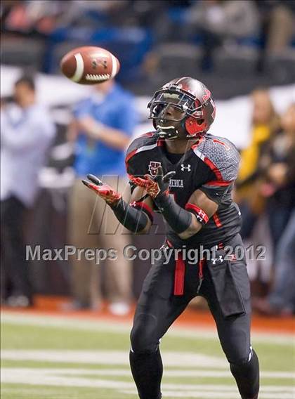 Thumbnail 2 in Under Armour All-American Game photogallery.