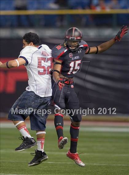 Thumbnail 2 in Under Armour All-American Game photogallery.