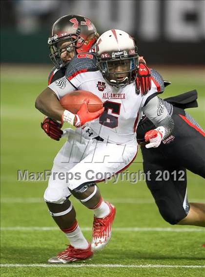 Thumbnail 1 in Under Armour All-American Game photogallery.