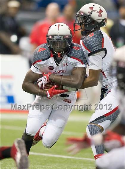 Thumbnail 1 in Under Armour All-American Game photogallery.
