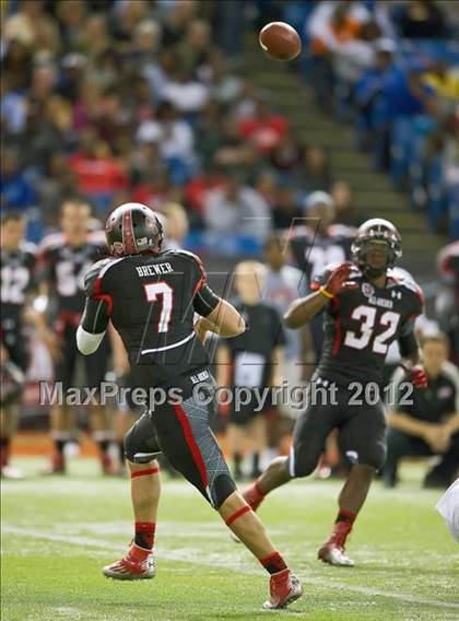 Thumbnail 3 in Under Armour All-American Game photogallery.