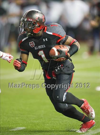 Thumbnail 1 in Under Armour All-American Game photogallery.