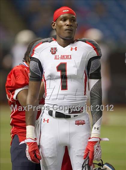 Thumbnail 2 in Under Armour All-American Game photogallery.