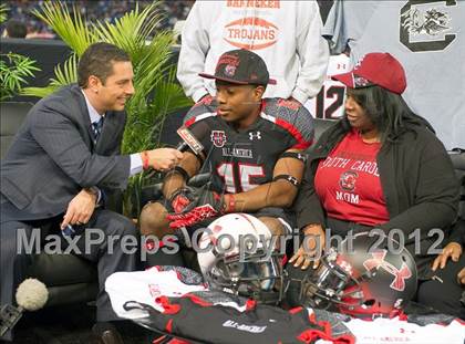 Thumbnail 3 in Under Armour All-American Game photogallery.