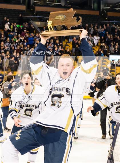 Thumbnail 1 in St. Mary's vs. Framingham (MIAA Division 1 Final) photogallery.