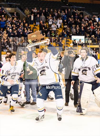 Thumbnail 2 in St. Mary's vs. Framingham (MIAA Division 1 Final) photogallery.