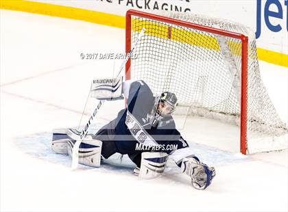 Thumbnail 2 in St. Mary's vs. Framingham (MIAA Division 1 Final) photogallery.
