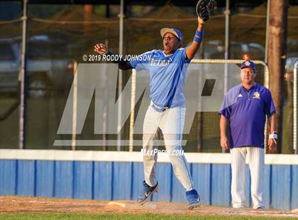 Thumbnail 3 in DeRidder vs South Beauregard  photogallery.