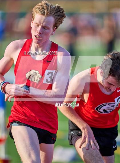 Thumbnail 2 in Eagle No Tax Relays (800M) photogallery.