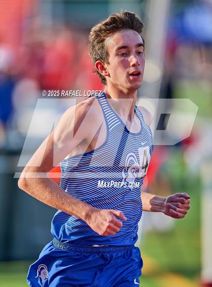 Thumbnail 1 in Eagle No Tax Relays (800M) photogallery.