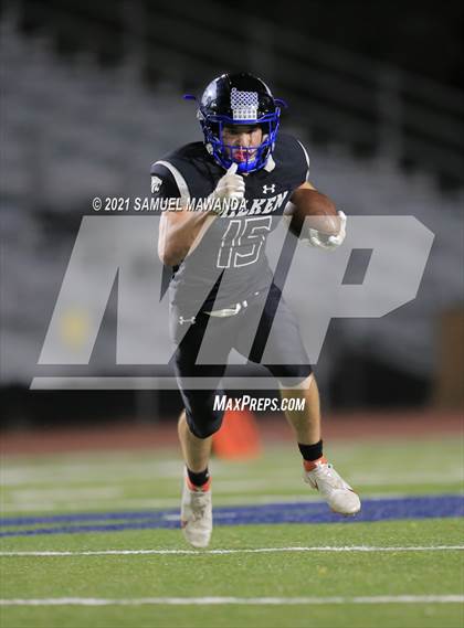 Thumbnail 2 in Windward vs Milken photogallery.
