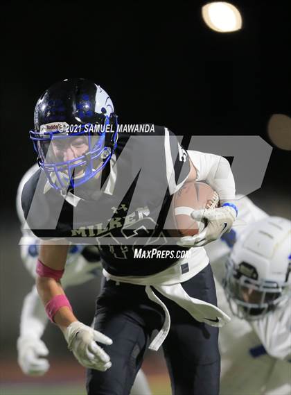 Thumbnail 1 in Windward vs Milken photogallery.