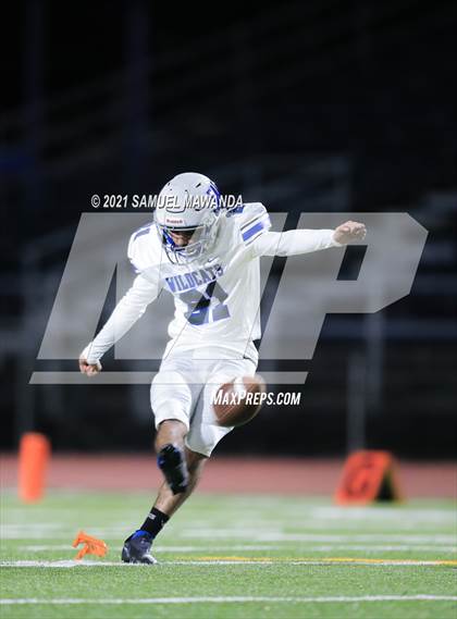 Thumbnail 3 in Windward vs Milken photogallery.
