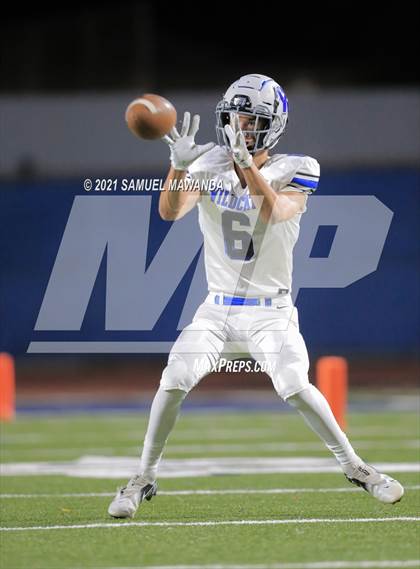 Thumbnail 2 in Windward vs Milken photogallery.