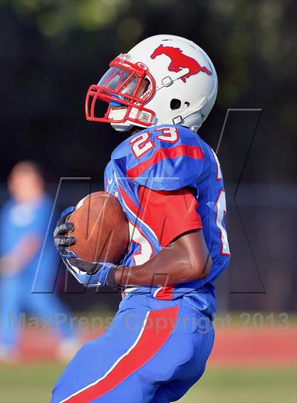 Thumbnail 1 in Northside Christian vs St. Petersburg Catholic photogallery.
