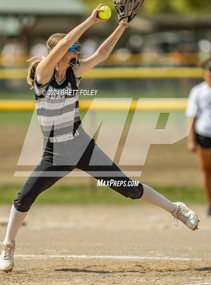 Thumbnail 2 in Lincoln Southeast @ Lincoln Northeast photogallery.