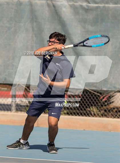 Thumbnail 1 in Delano vs. Bakersfield (Lynch Cup) photogallery.