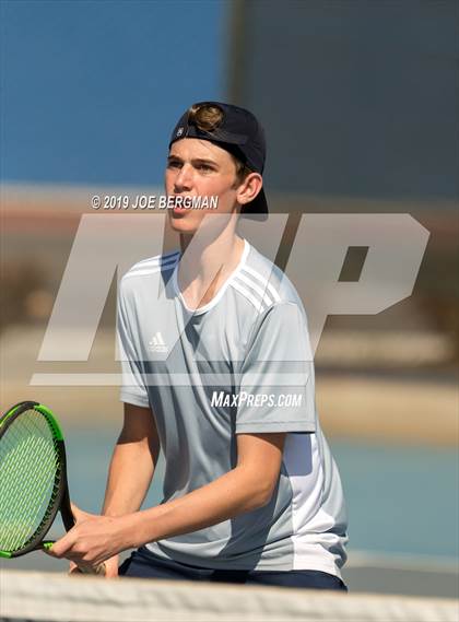 Thumbnail 2 in Delano vs. Bakersfield (Lynch Cup) photogallery.