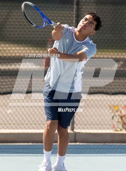 Thumbnail 1 in Delano vs. Bakersfield (Lynch Cup) photogallery.