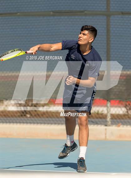 Thumbnail 2 in Delano vs. Bakersfield (Lynch Cup) photogallery.