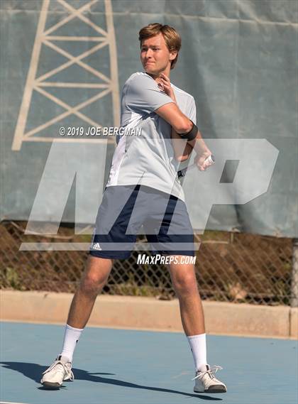 Thumbnail 1 in Delano vs. Bakersfield (Lynch Cup) photogallery.