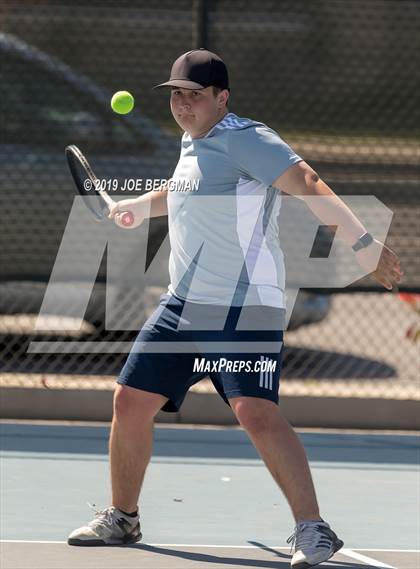 Thumbnail 3 in Delano vs. Bakersfield (Lynch Cup) photogallery.